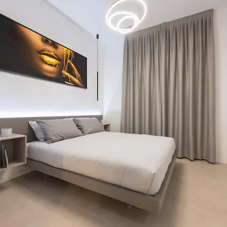 Luxury Station *