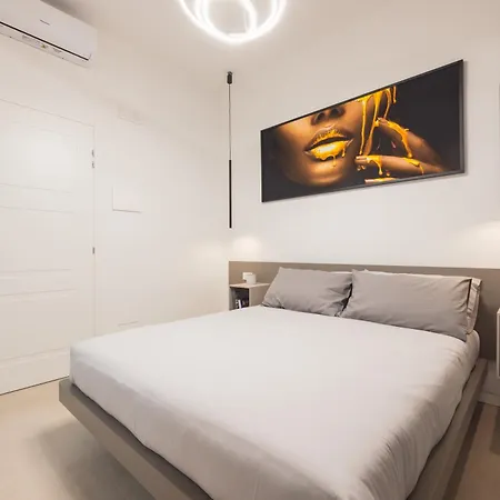 Luxury Station Guest house