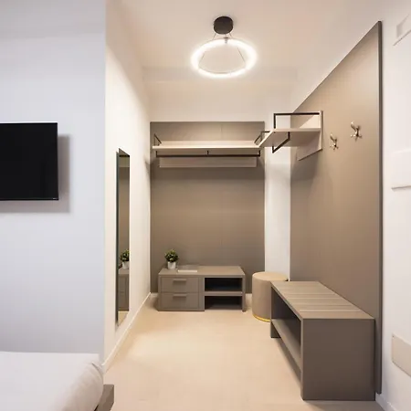 Luxury Station Guest house
