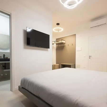 Luxury Station *